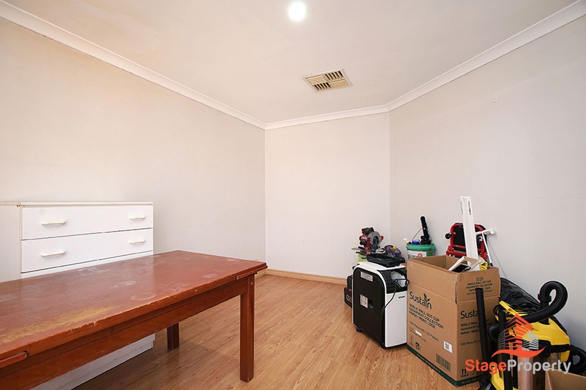 32 Yarrow Drive, Bennett Springs