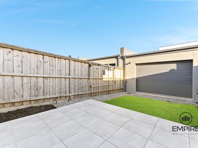 8 Portobello Bvd, Clyde North