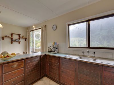867 Woodbridge Hill Road, Gardners Bay