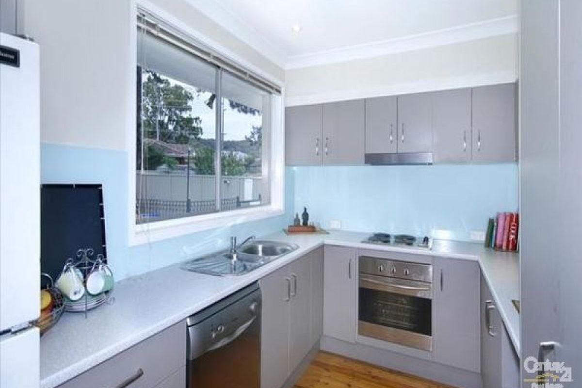 7 Bayline Drive, Point Clare
