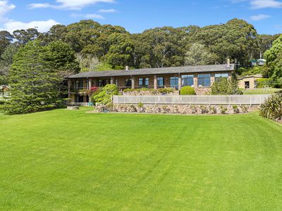 90 Old Highway, Narooma