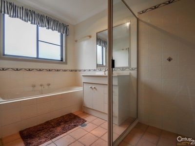 24 Pinehurst Avenue, Dubbo