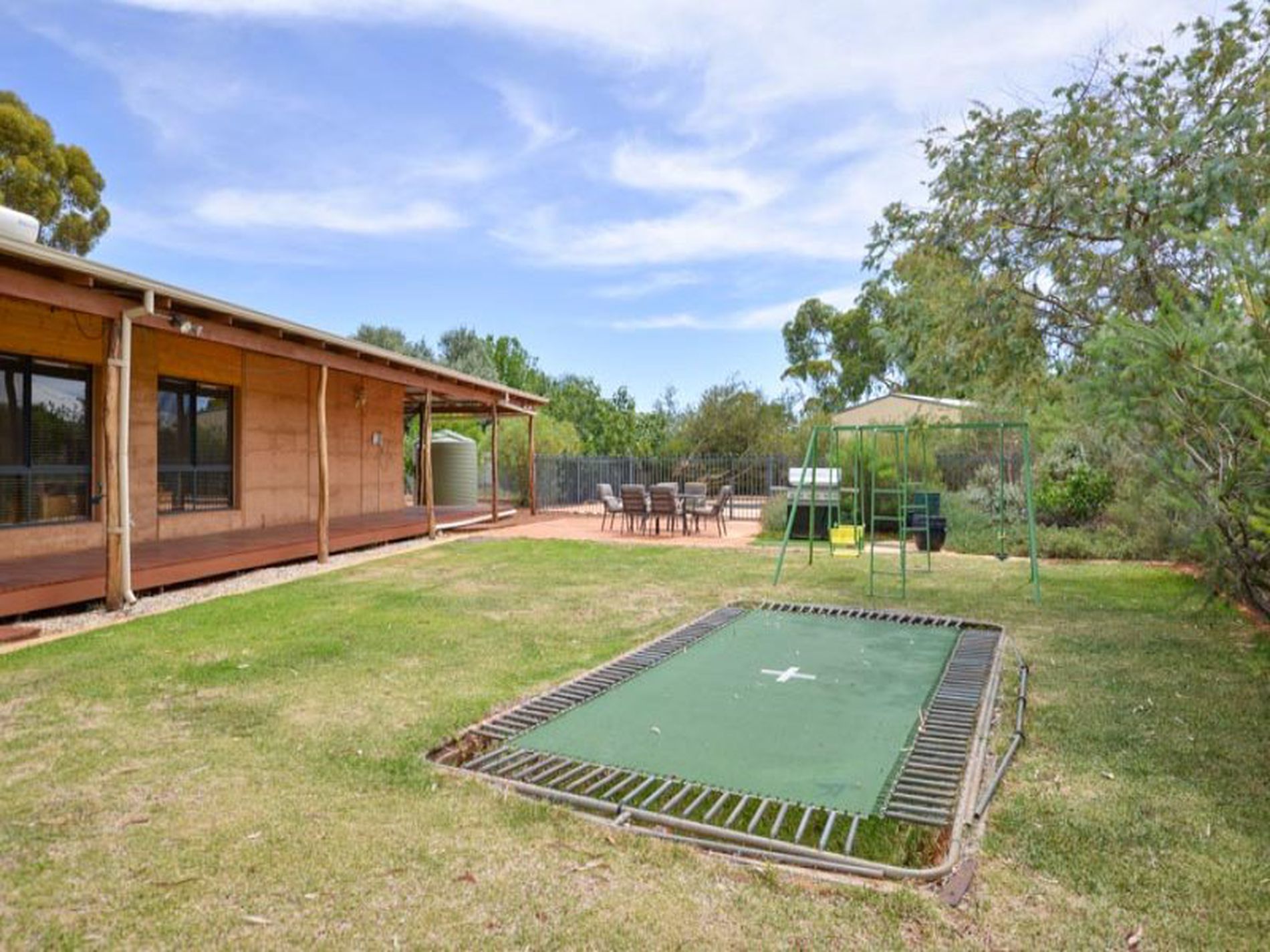 3 Emery Close, Broadwood