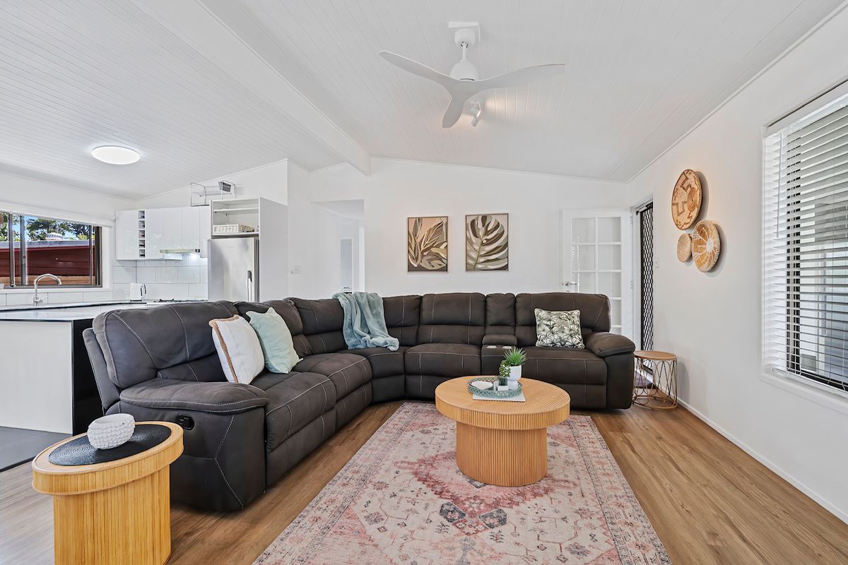 13 McNab Ave, Tewantin