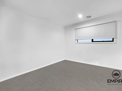 45 Stonefox Circuit, Clyde North