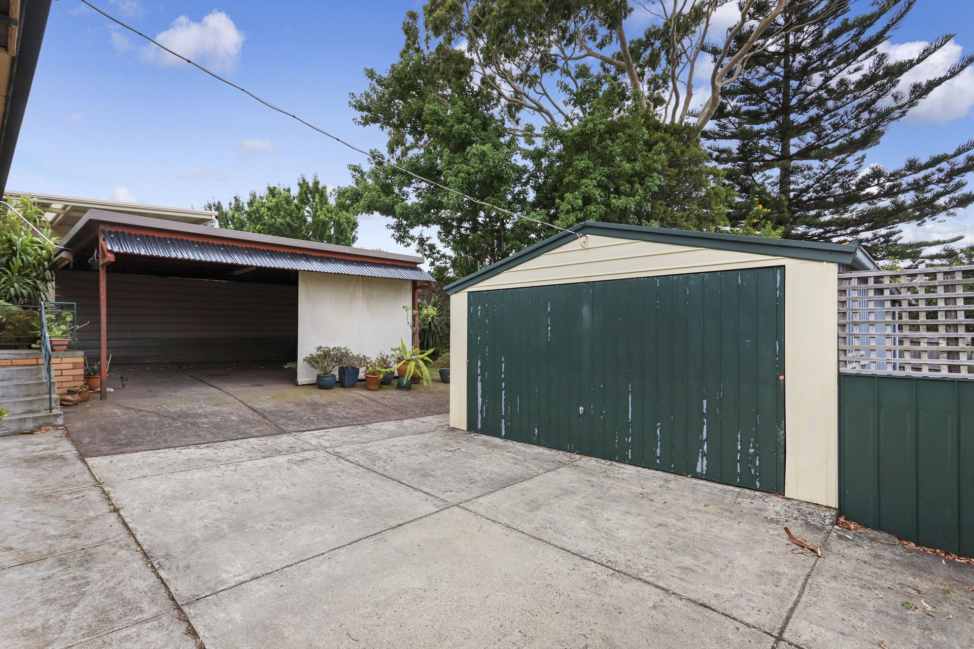 34 Hillside Grove, Airport West