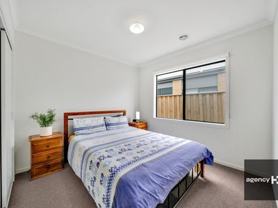 7 Thicket Drive, Tarneit