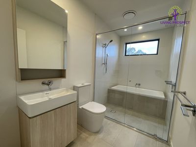 2 Ribbonwood Crescent, Sunshine North