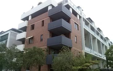 C212 / 3 BRENNAN Street, Alexandria