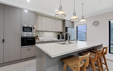 237 / 96 Village Way, Little Mountain