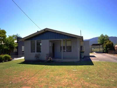 37 Valley Avenue, Mount Beauty