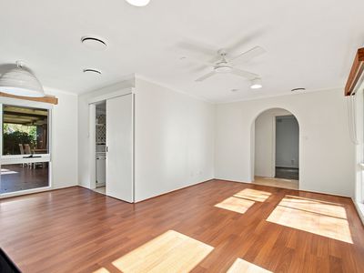 2 Rebecca Drive, Sale