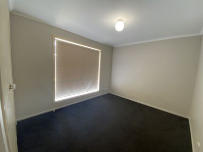 2 / 24 Coolabah Crescent, Hoppers Crossing