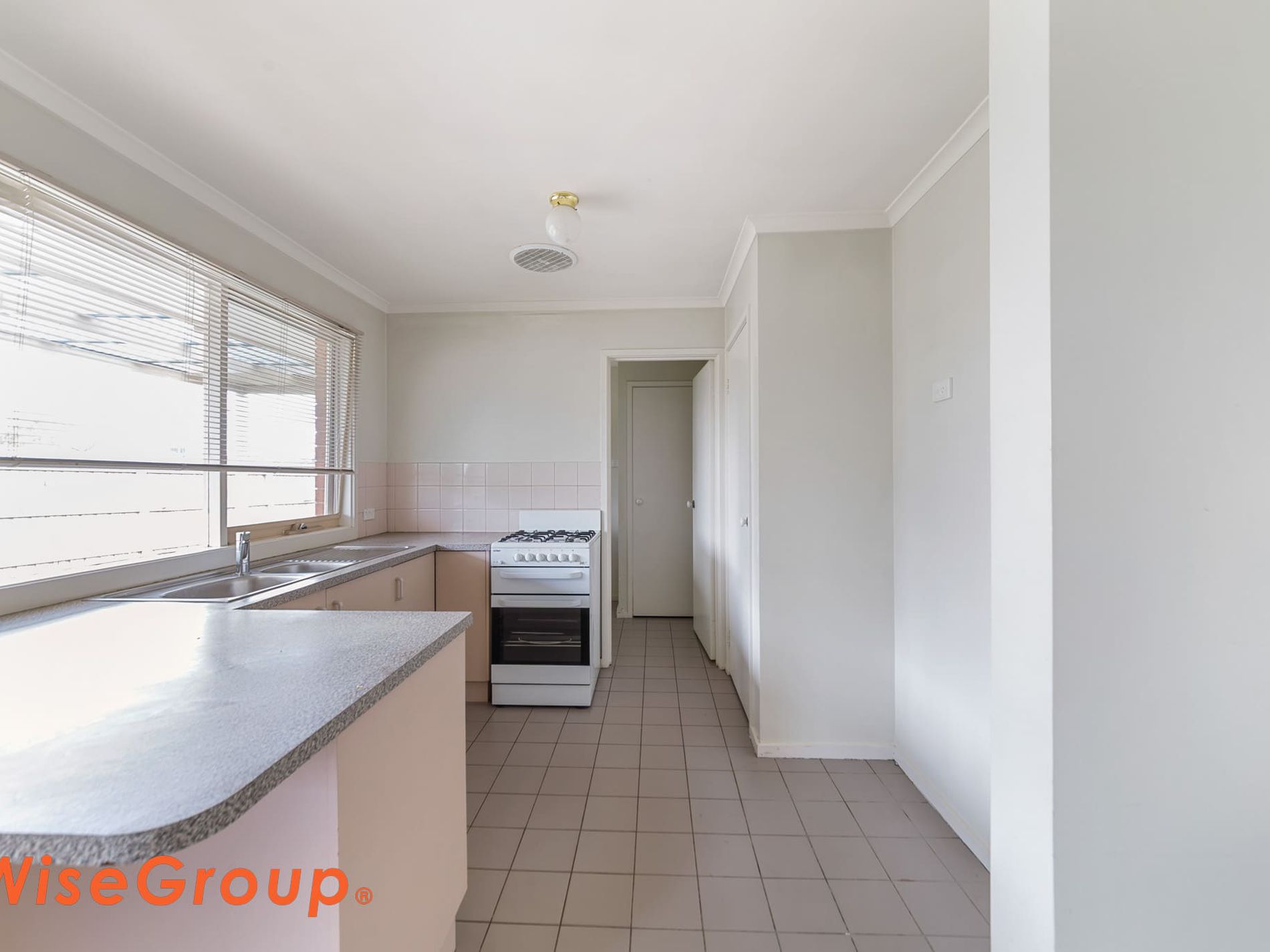 26 Sharpe Court, Berwick, Berwick - Thumbnail 2