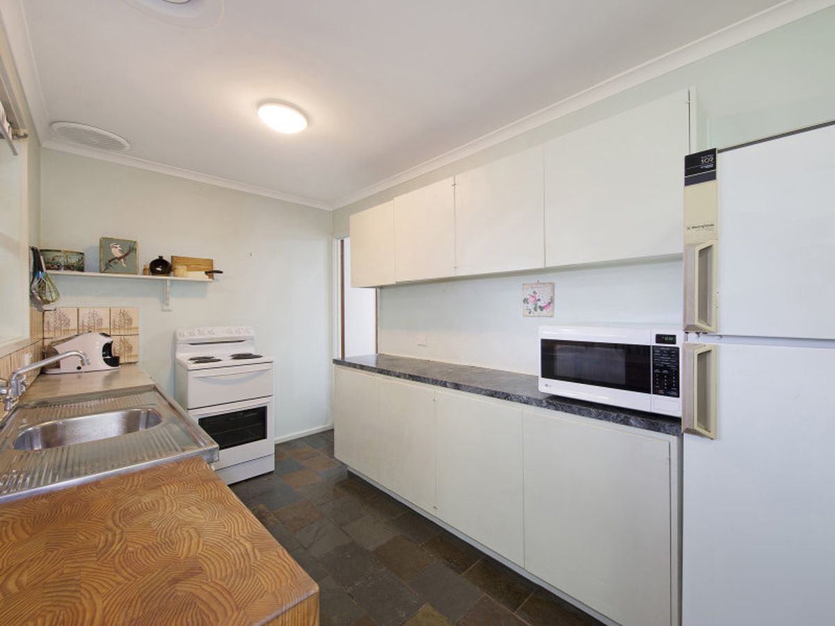 105 Blaxland Drive, Dandenong North