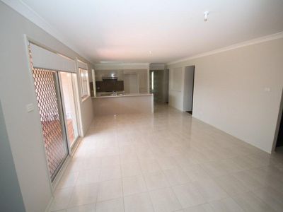 37 Lakeview Crescent, Forster