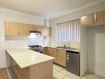 4/170 Bridge Road, Westmead