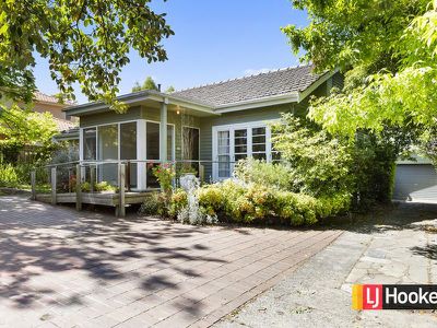 34 Whitehorse Road, Blackburn