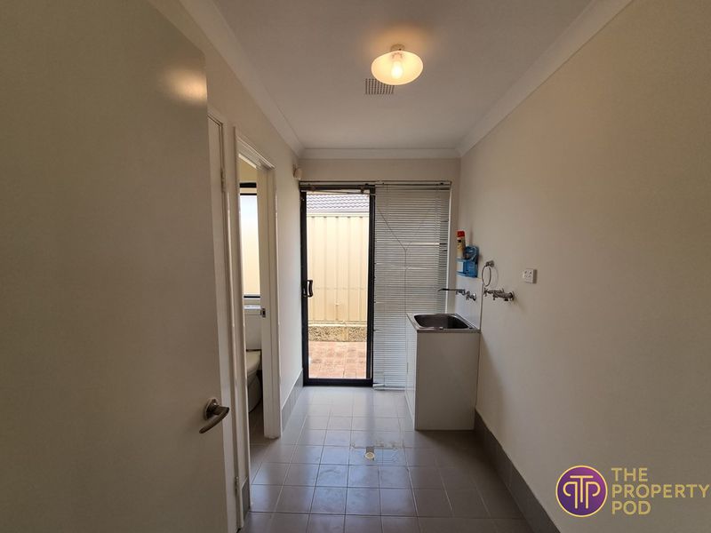 35 Moston Crescent, Bertram