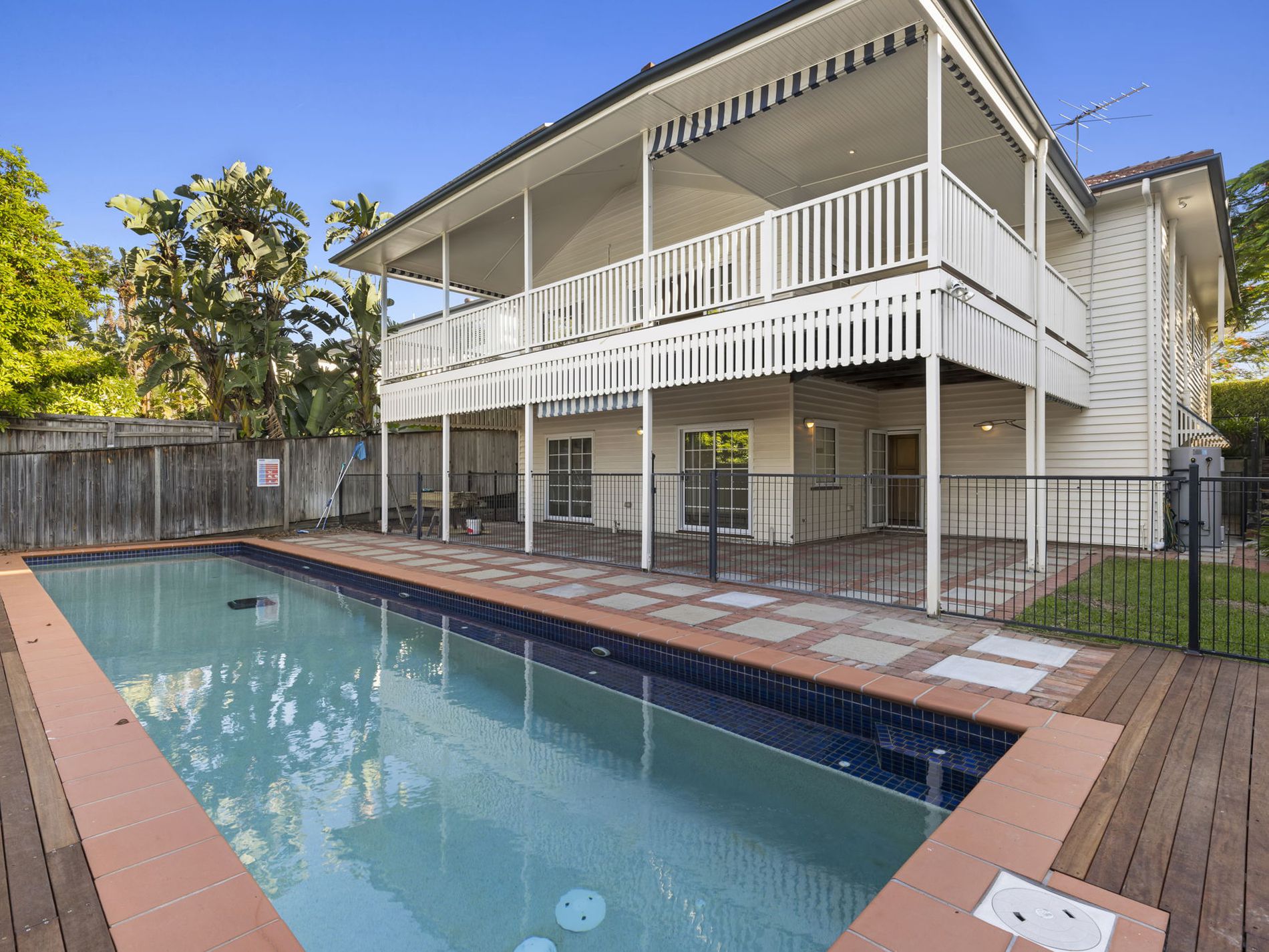 100 Hawken Drive, St Lucia