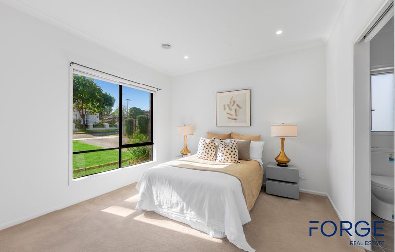1 / 129 Windella Crescent, Glen Waverley, Glen Waverley - Thumbnail 3