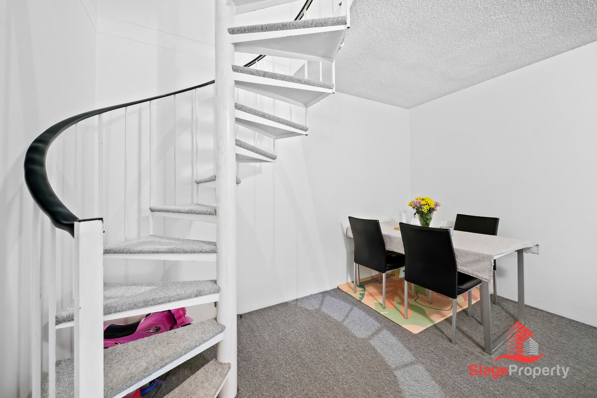 40 / 33 Farina Drive, Yokine