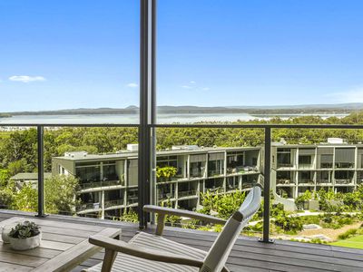 2102 / 13 Lakeview Rise, Noosa Heads