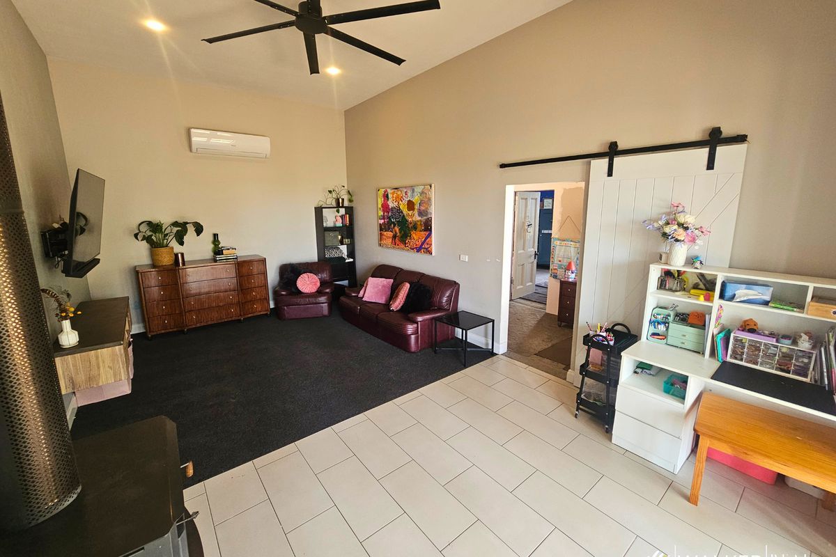 3297 Graham Road, Nanneella