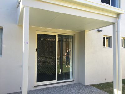 2 / 38 Gullwing Street, Upper Coomera