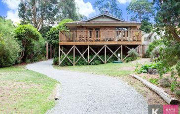 6 Lenne Road, Beaconsfield Upper