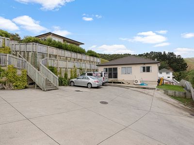 78-80 Waihora Crescent, Waitangirua