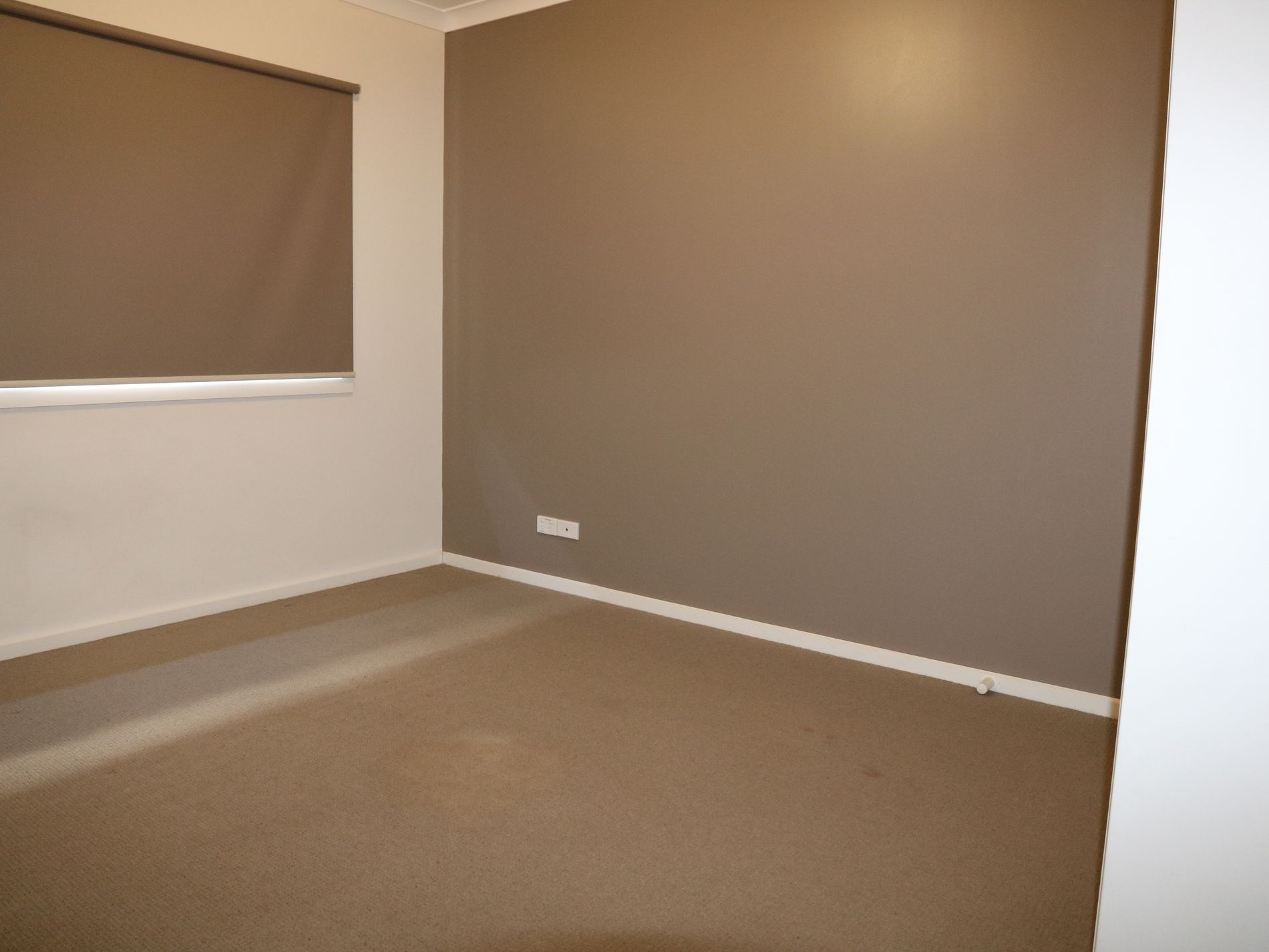 6 PROSPECT RISE, Yea