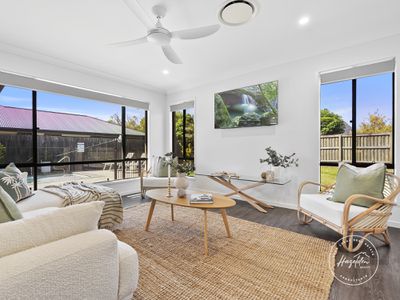 41 Ngungun Crescent, Glass House Mountains