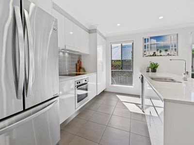 27 Arondel Circuit, Upper Coomera