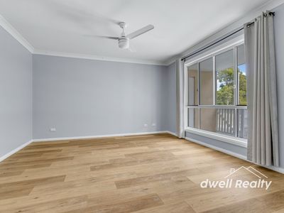 4 DEANE STREET, St Georges Basin
