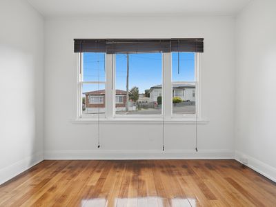 4 Walkers Avenue, Newnham