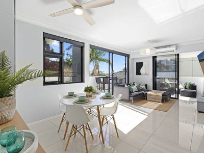 102 / 133 Scarborough Street, Southport