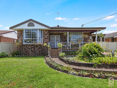 5 Cranbrook Crescent, Killarney Vale