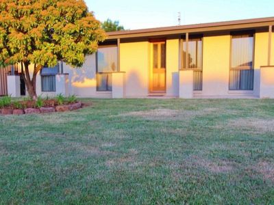 12 Kidston Parade, Mansfield