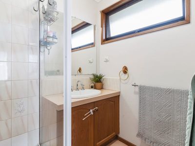 4 Orsett Court, Carrum Downs