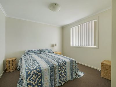 2 & 2a Huntingdale Drive, Mollymook