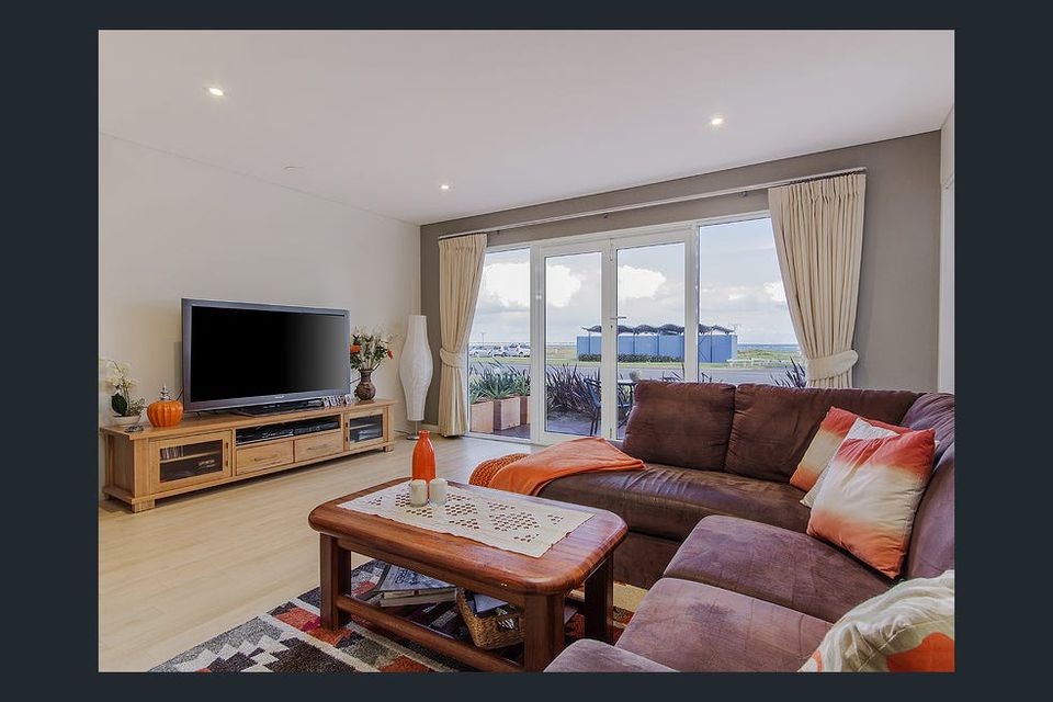 2 / 216 Arcadia Dr, Shoalwater