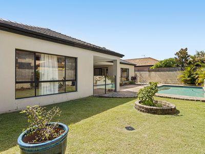 33 John Dalley Drive, Helensvale