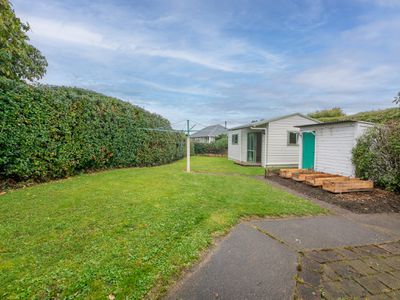 35 Columba Avenue, Calton Hill