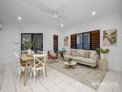 5 Outlook Crescent, Douglas
