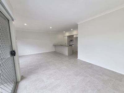 2/18 Crossing Street, Bellbird