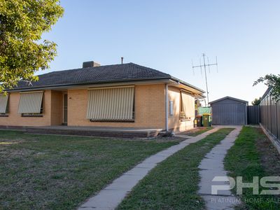 48 Carbine Street, Kerang