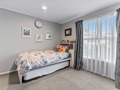 1/296 Wairau Road, Glenfield