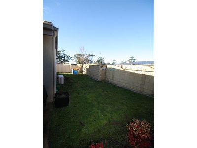 2 / 1 Moore Court, Wynyard
