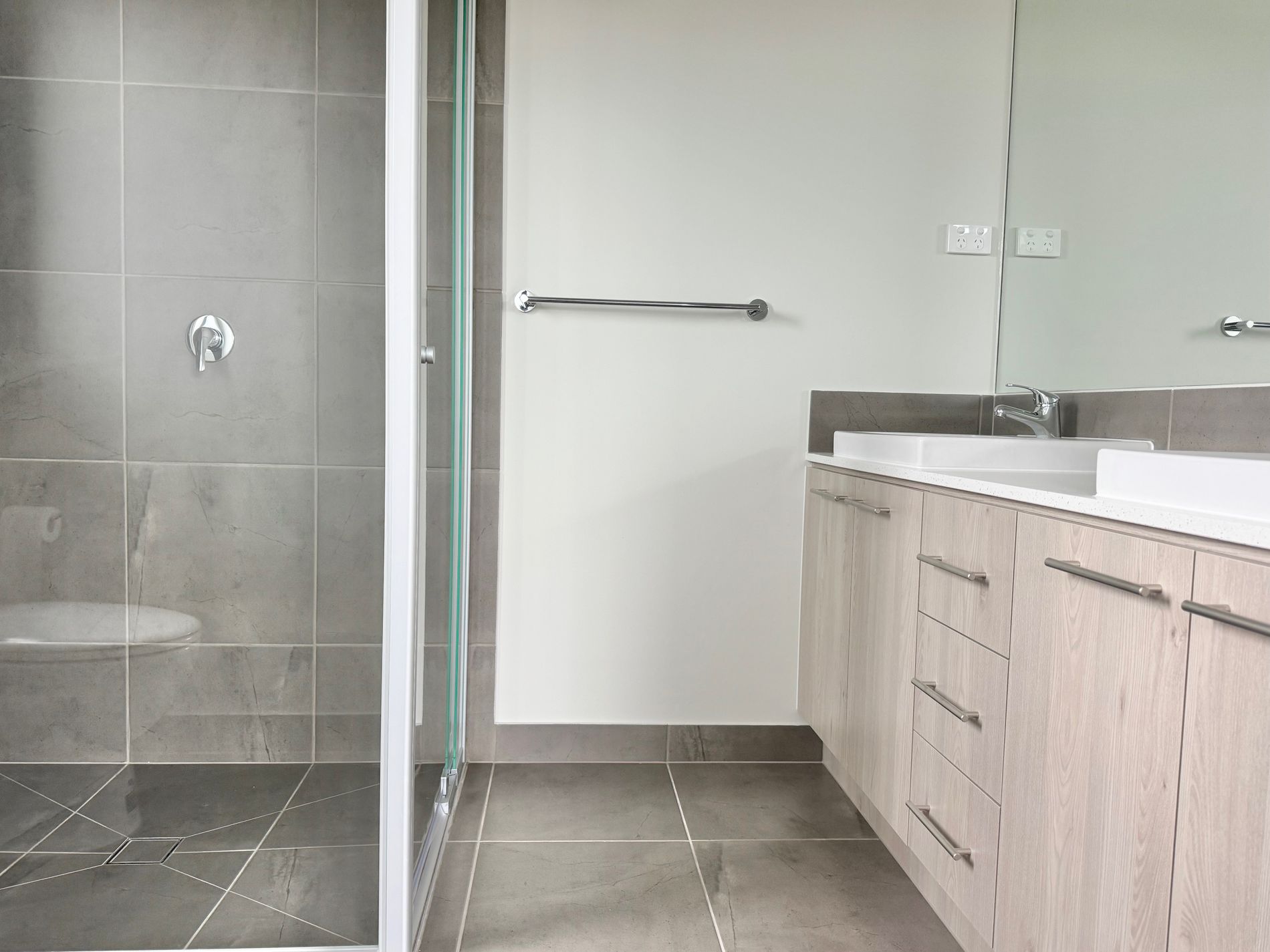 9 Kumara Drive, Manor Lakes